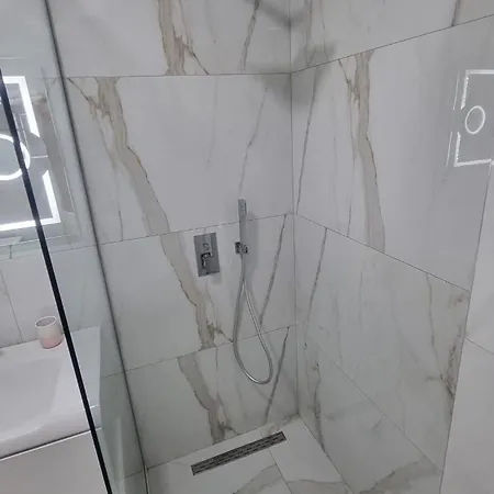 Апартаменты Velvet Vista Luxury 1057 *