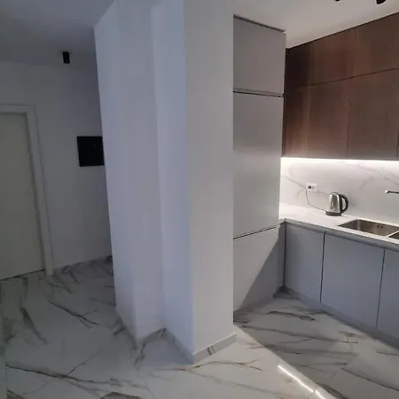 Velvet Vista Luxury 1057 Golem (Tirana)