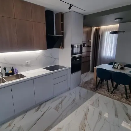 Velvet Vista Luxury 1057 Golem (Tirana)